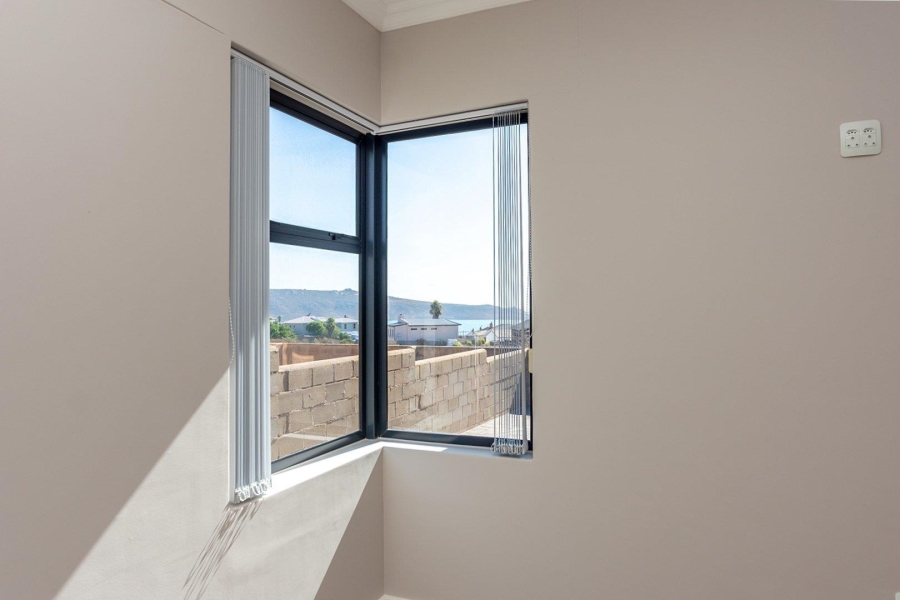 4 Bedroom Property for Sale in Myburgh Park Western Cape